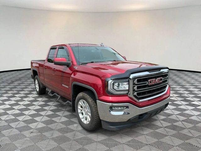 2018 GMC Sierra 1500 SLE 4WD photo