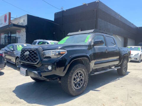 2018 Toyota Tacoma SR5 4WD photo