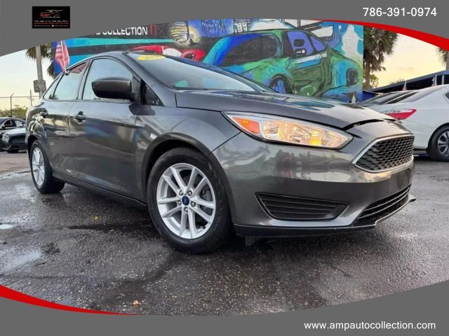 2018 Ford Focus SE FWD photo