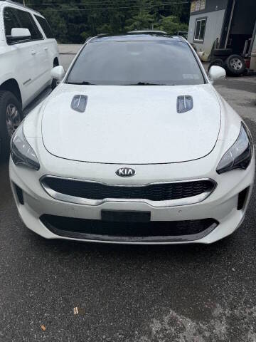 2018 Kia Stinger Premium AWD photo