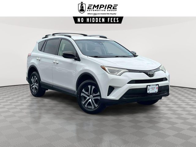 2018 Toyota RAV4 LE AWD photo