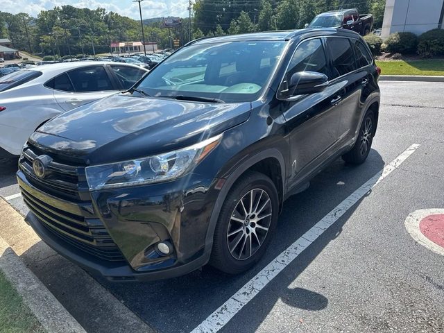 2018 Toyota Highlander SE AWD photo