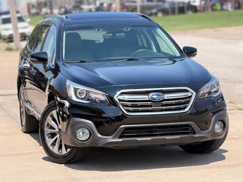2018 Subaru Outback Touring AWD photo