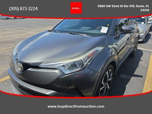 2018 Toyota C-HR XLE Premium FWD photo