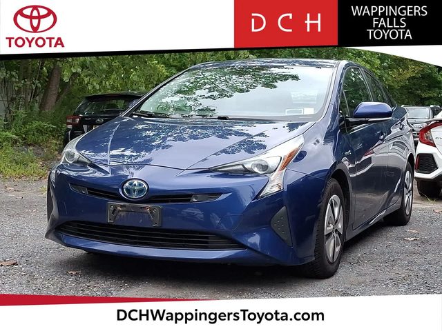 2018 Toyota Prius Three FWD photo
