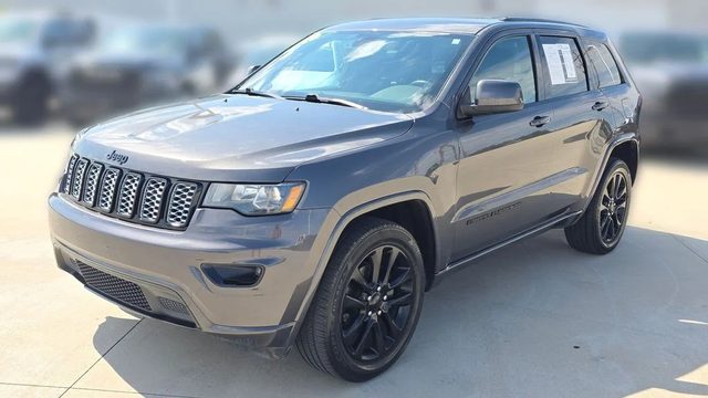 2018 Jeep Grand Cherokee Altitude 4WD photo