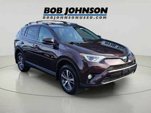 2018 Toyota RAV4 XLE AWD photo