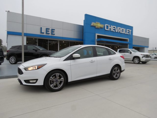 2018 Ford Focus SE FWD photo