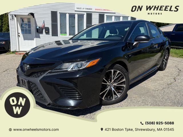 2018 Toyota Camry SE FWD photo