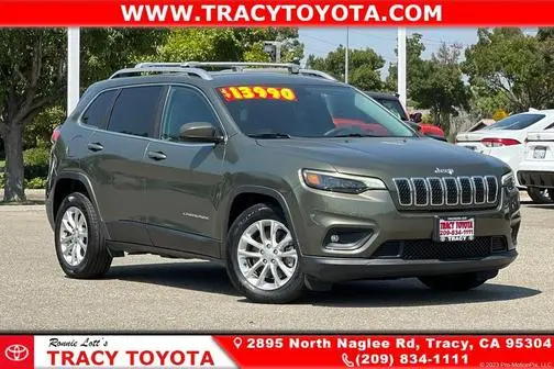2019 Jeep Cherokee Latitude FWD photo