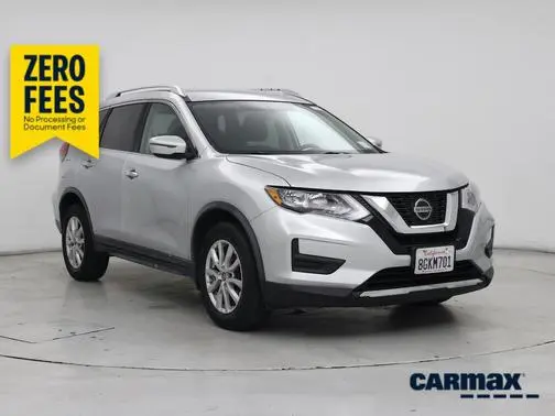 2018 Nissan Rogue SV FWD photo