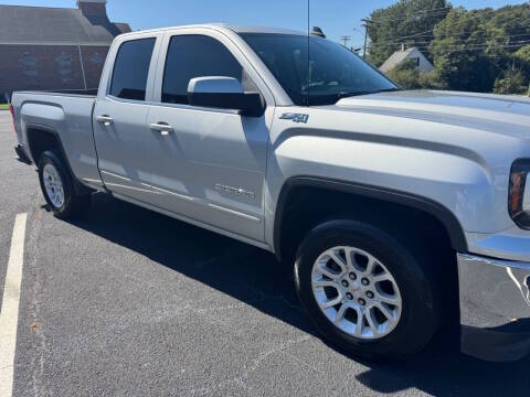 2018 GMC Sierra 1500 SLE 4WD photo
