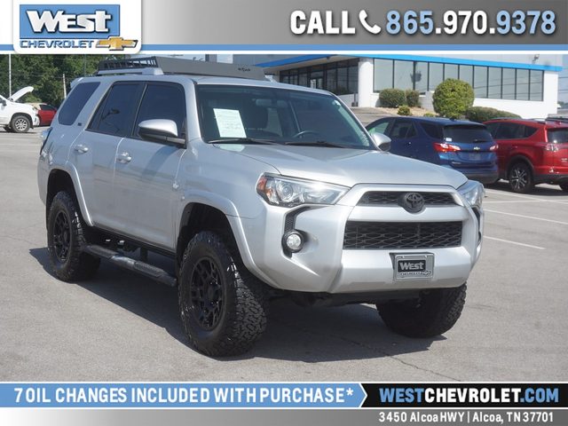 2017 Toyota 4Runner SR5 4WD photo