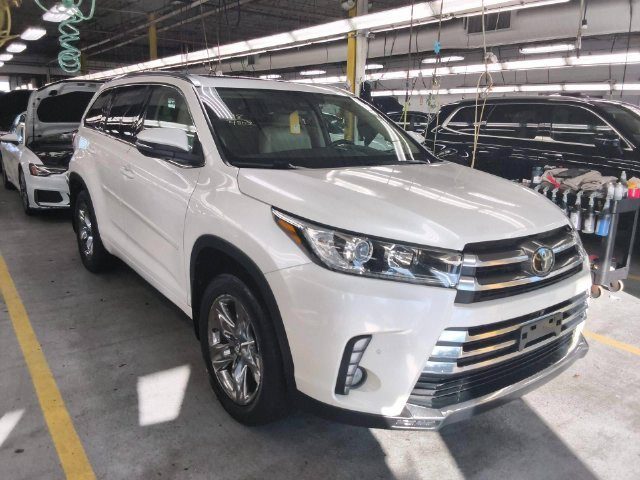 2018 Toyota Highlander Limited Platinum AWD photo