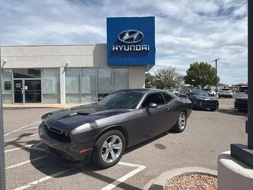 2018 Dodge Challenger SXT RWD photo