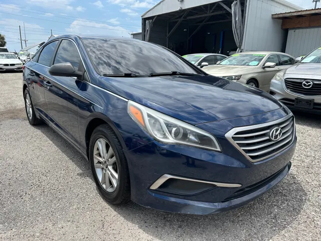 2017 Hyundai Sonata 2.4L FWD photo