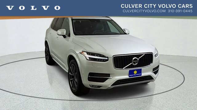 2018 Volvo XC90 Momentum AWD photo