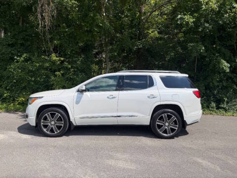2018 GMC Acadia Denali FWD photo