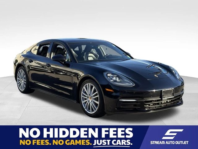2018 Porsche Panamera 4 AWD photo