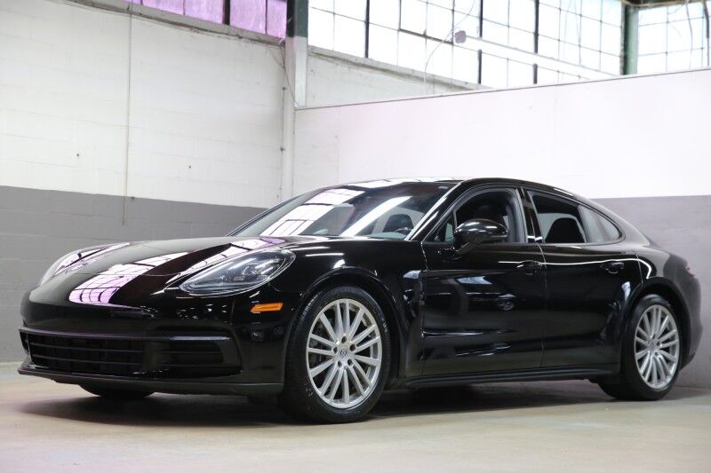 2018 Porsche Panamera 4 AWD photo