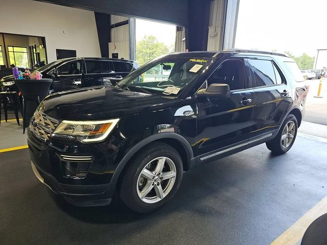 2018 Ford Explorer XLT FWD photo