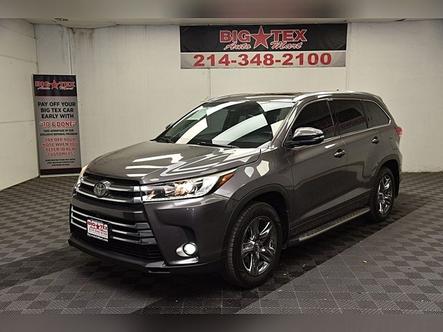2018 Toyota Highlander Limited Platinum FWD photo