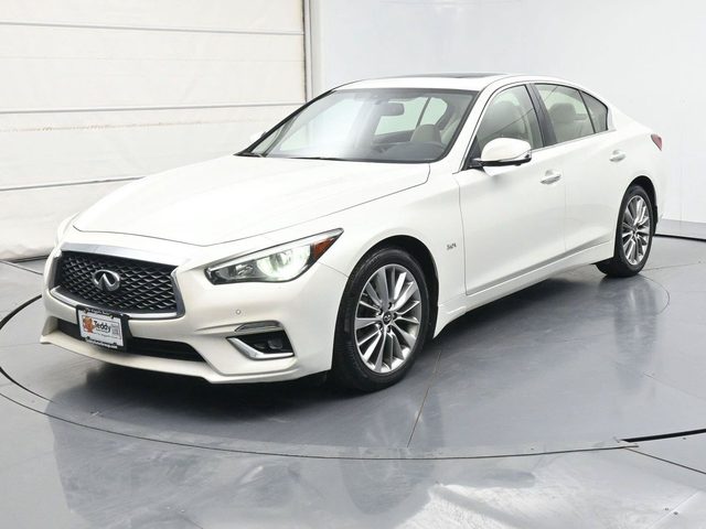 2018 Infiniti Q50 3.0t LUXE AWD photo