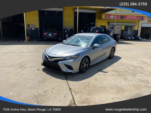 2018 Toyota Camry SE FWD photo