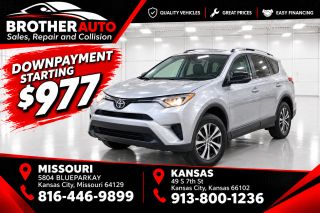 2018 Toyota RAV4 LE AWD photo