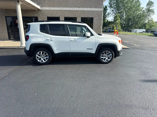 2018 Jeep Renegade Latitude 4WD photo