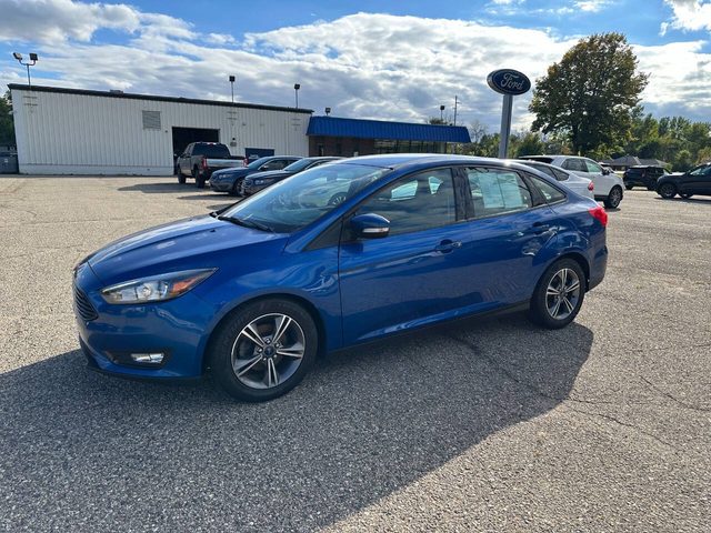 2018 Ford Focus SE FWD photo