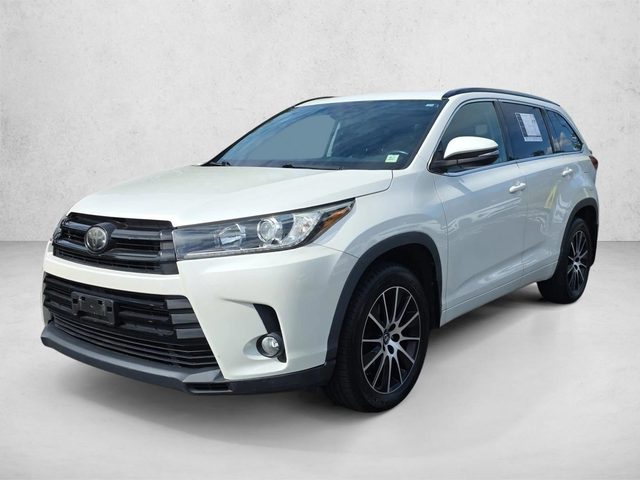 2018 Toyota Highlander SE AWD photo