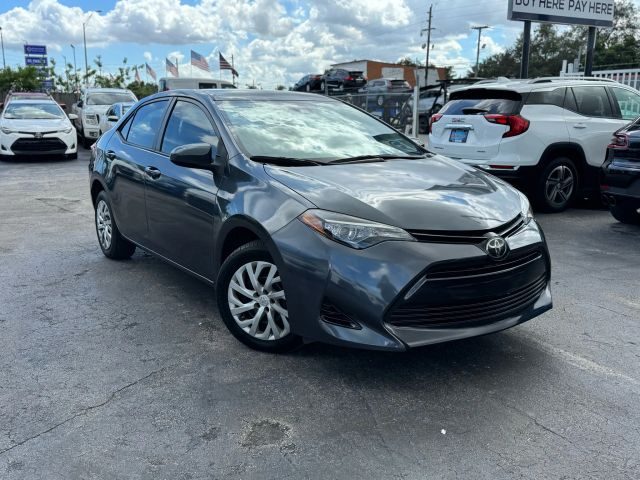 2018 Toyota Corolla LE FWD photo