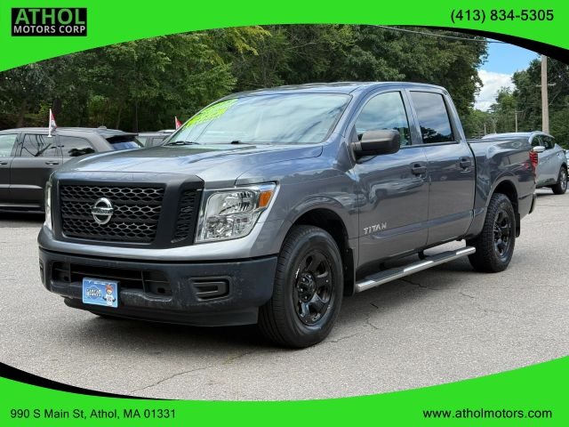 2018 Nissan Titan S 4WD photo