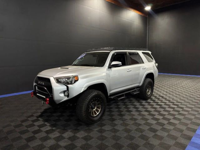 2018 Toyota 4Runner TRD Off Road Premium 4WD photo