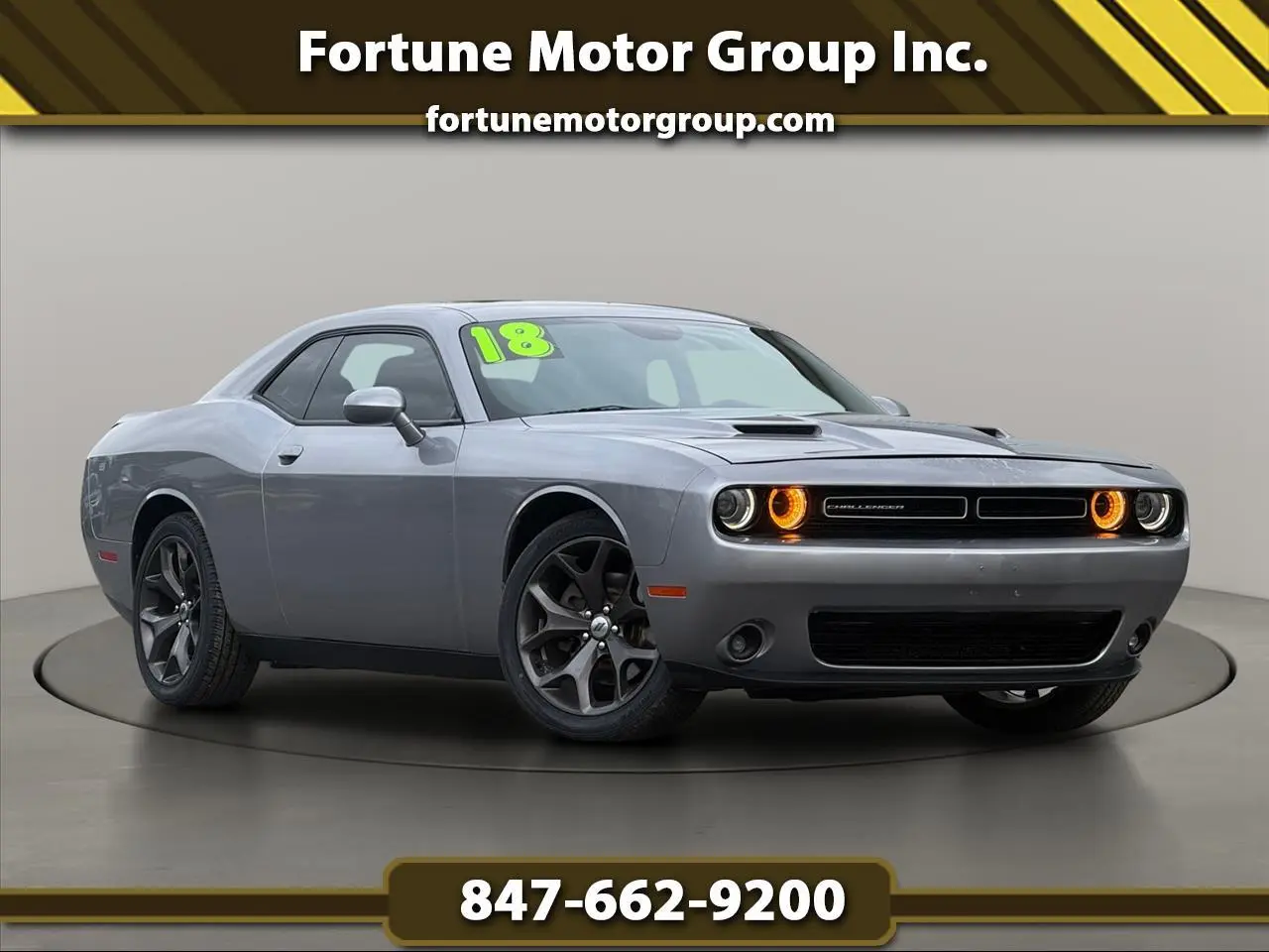 2018 Dodge Challenger SXT Plus RWD photo