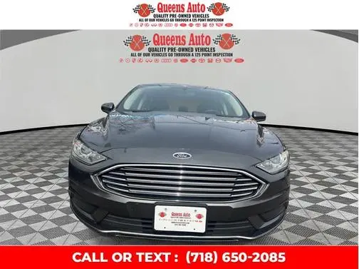 2018 Ford Fusion SE FWD photo
