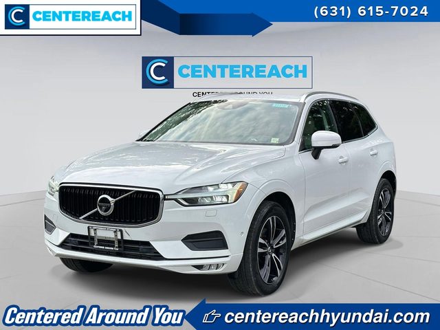 2018 Volvo XC60 Momentum AWD photo
