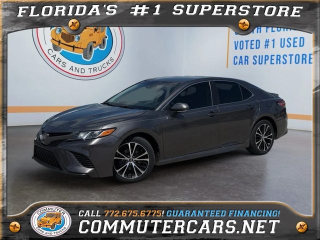 2018 Toyota Camry SE FWD photo