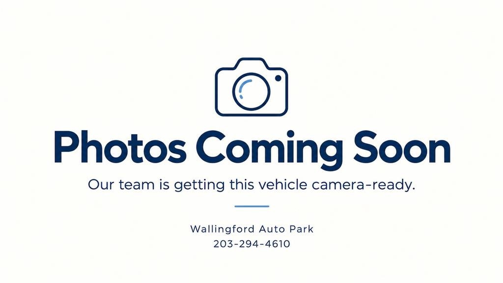 2018 Nissan Sentra SR FWD photo
