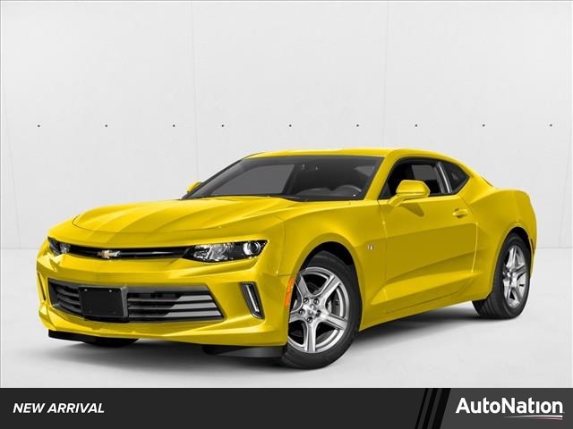 2017 Chevrolet Camaro 1LT RWD photo