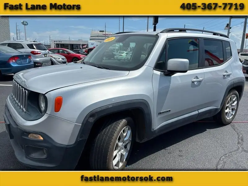 2018 Jeep Renegade Latitude FWD photo