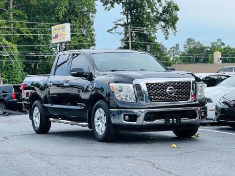 2017 Nissan Titan SV RWD photo