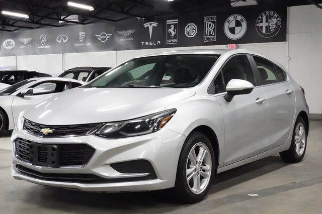 2017 Chevrolet Cruze LT FWD photo