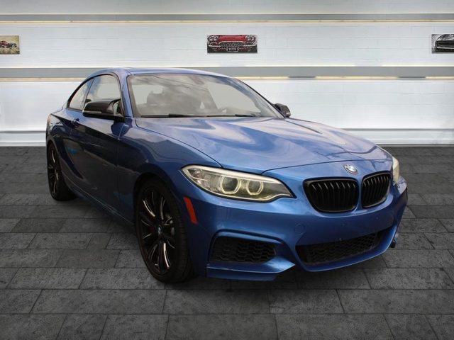 2015 BMW 2 Series M235i RWD photo