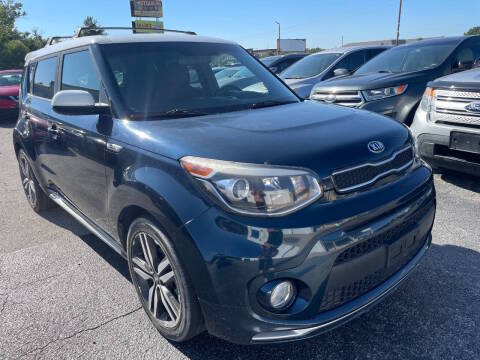 2018 Kia Soul + FWD photo