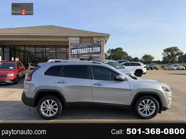 2019 Jeep Cherokee Latitude FWD photo