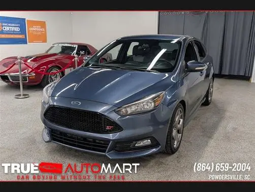 2018 Ford Focus ST FWD photo