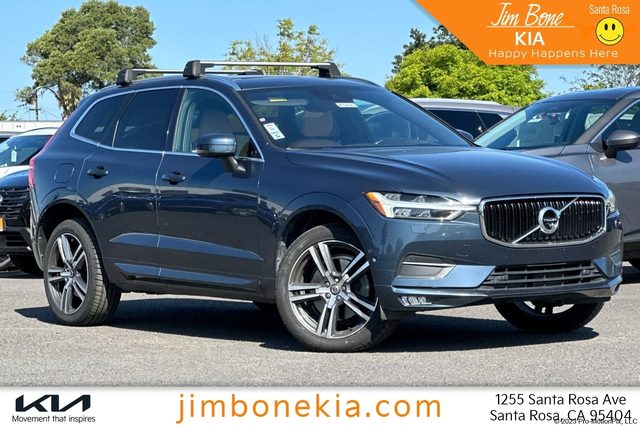 2018 Volvo XC60 Momentum AWD photo
