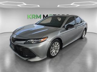 2018 Toyota Camry LE FWD photo